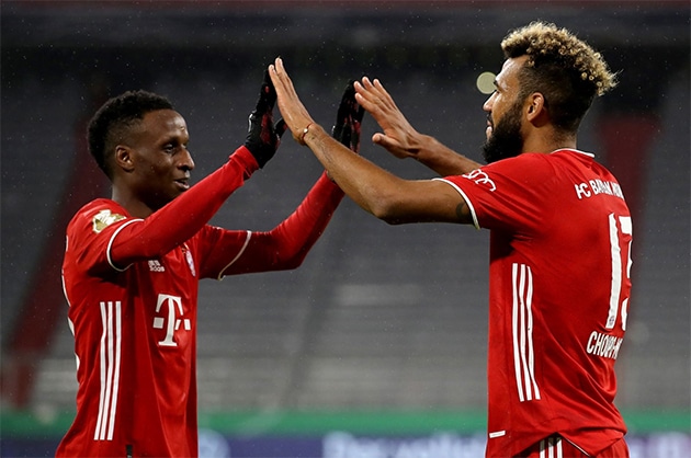 Bayern Munich Le Club Officialise Les D Parts De Bouna Sarr Et Choupo