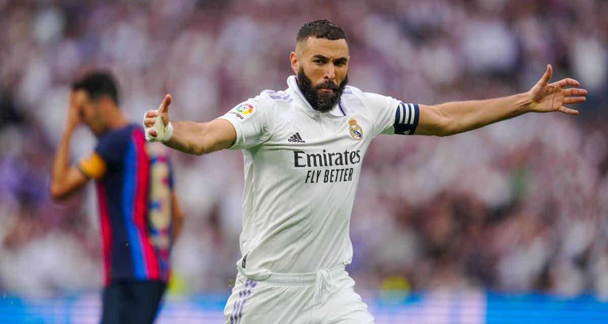 Football : Karim Benzema remporte le Ballon d'or 2022, découvrez le  palmarès complet - France Bleu