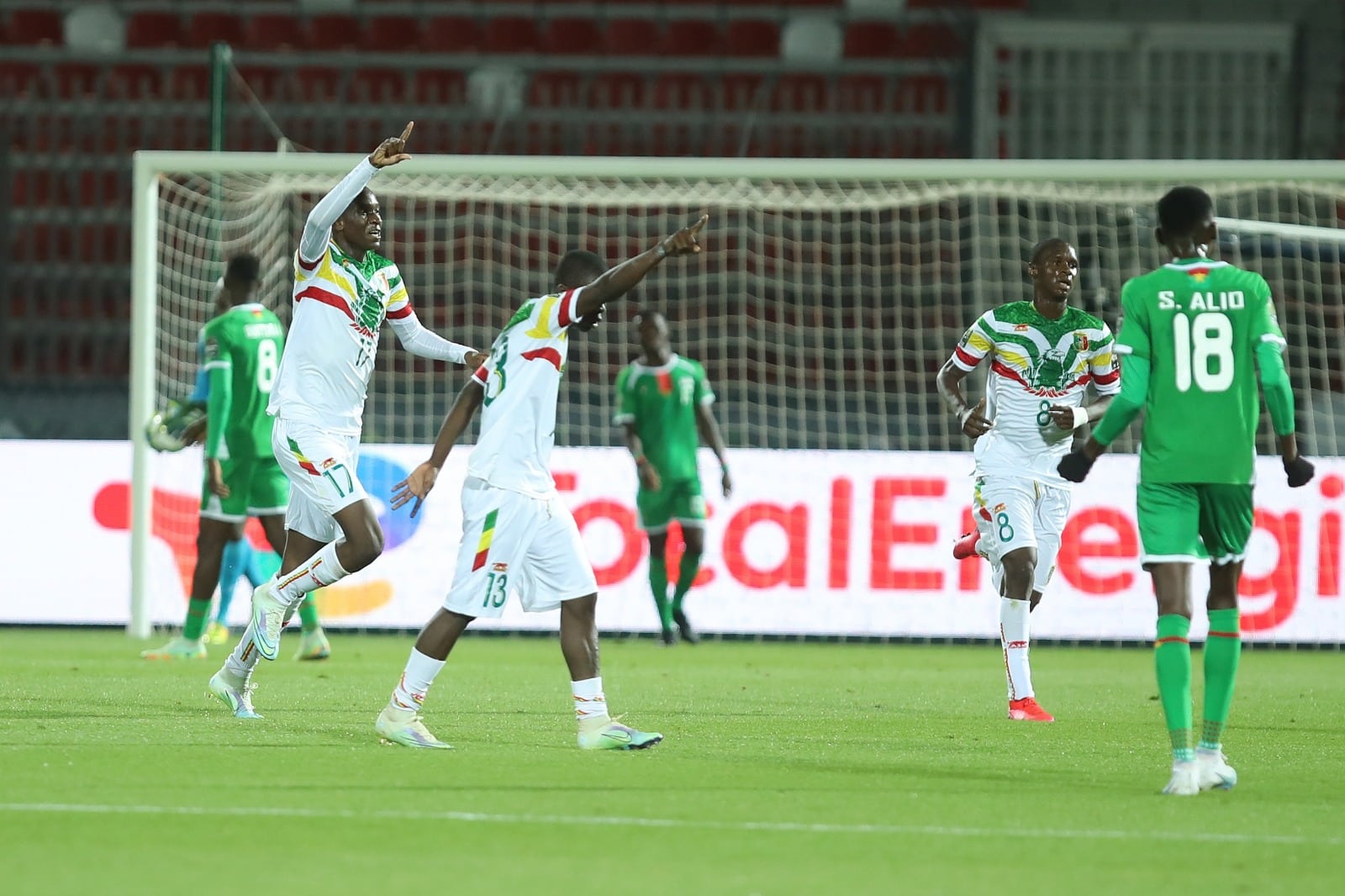 Mali Actu Le Mali remporte sa première victoire contre le Burkina Faso.
