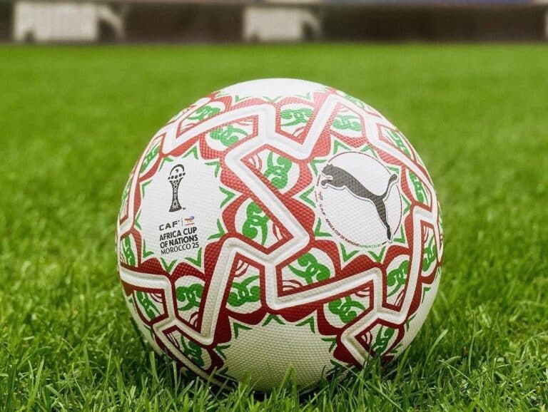 La CAF dévoile le ballon officiel de la Coupe d&rsquo;Afrique au Maroc.