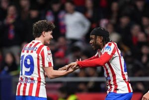 Lookman Shines as Atlético Thrash Barcelona in Copa del Rey Semi-Final First Leg