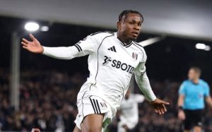 Fulham : Samuel Chukwueze could boost AC Milan finances