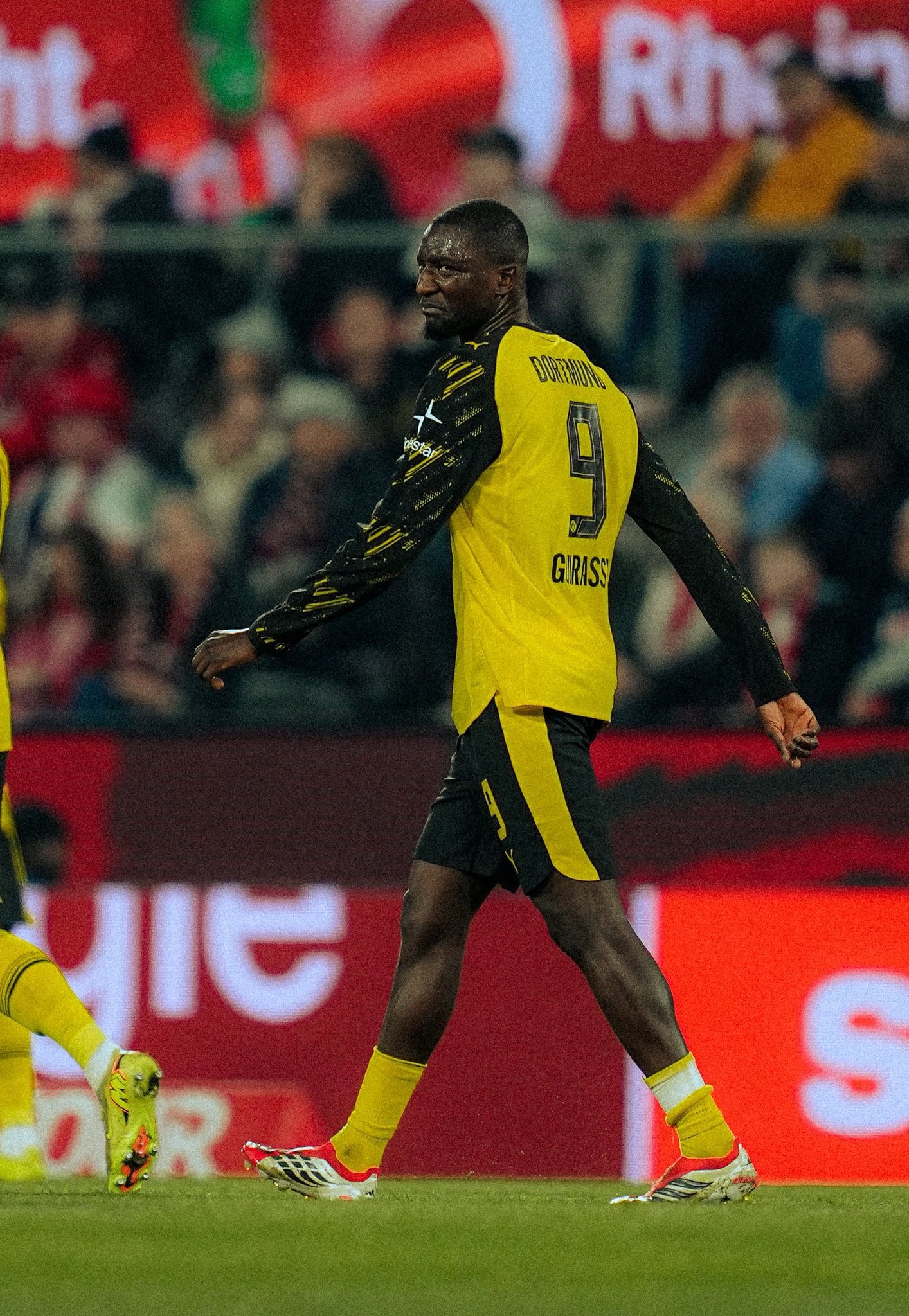 Guirassy Fires Dortmund to Victory Over 10-Man Cologne