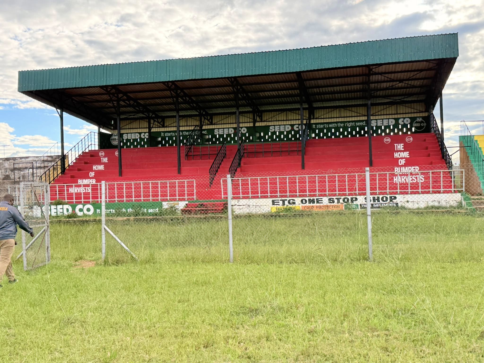 KASAMA STADIUM: FAZ President Visits Facility