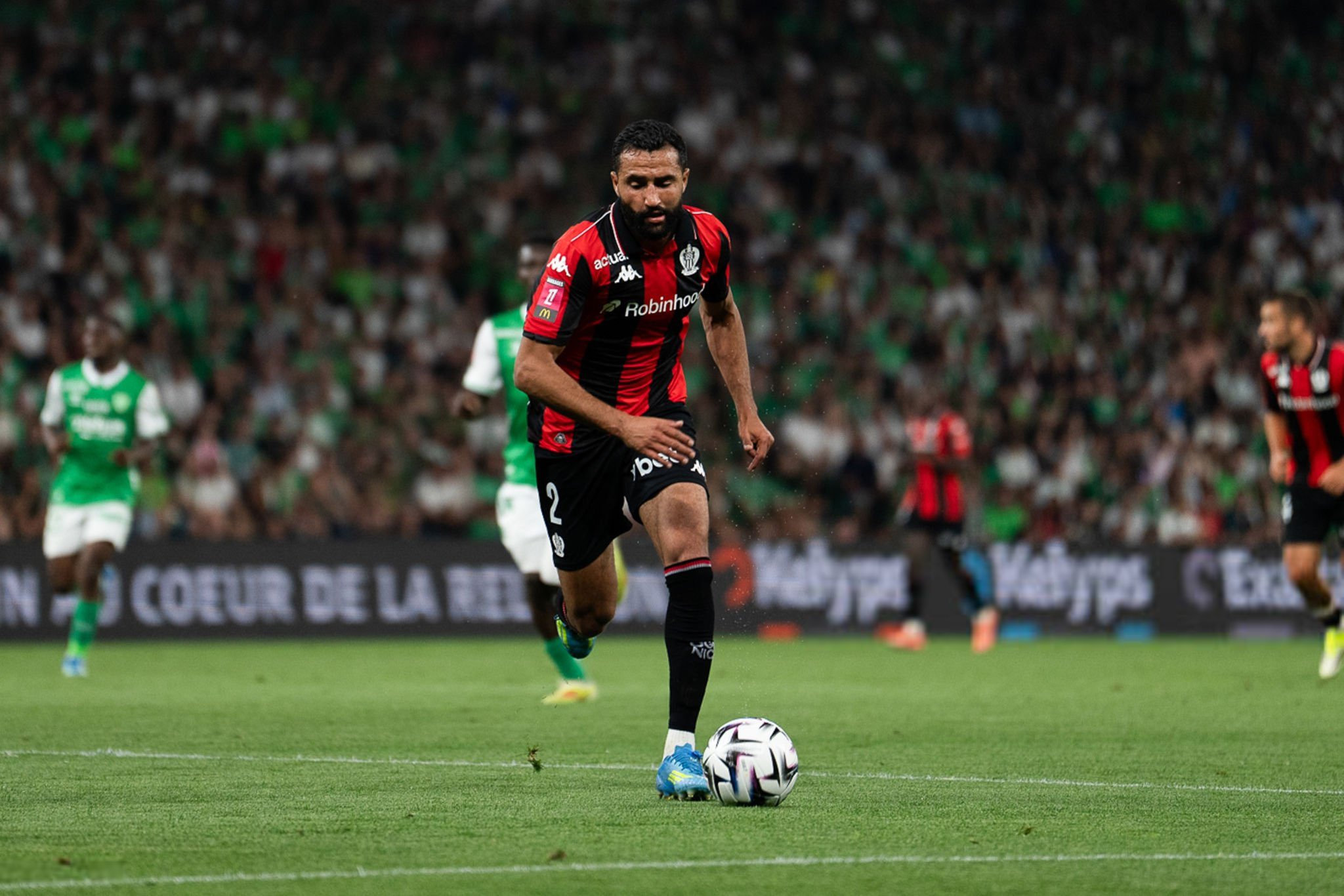 OGC NICE : Ali Abdi quitte le club en catimini et rejoint l&rsquo;équipe nationale pour la Coupe du Monde 2026