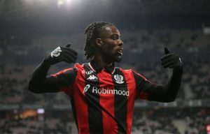 OGC Nice : Elye Wahi annonce déjà son départ probable