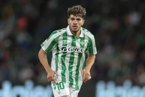 Betis Séville : Abdessamad Ezzalzouli élu joueur du mois d’avril et toujours convoité