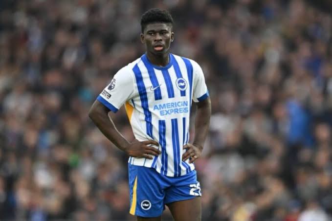 Man United : 170 millions d&rsquo;euros pour financer l&rsquo;arrivée de Carlos Baleba entre autres
