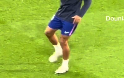Desire Doue a l echauffement avant PSG-Brest la perle parisienne via Dounia Mesli ATS_fr