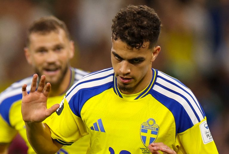 Coupe du Monde 2026 : Né d&rsquo;un père tunisien, il marque le premier but suédois contre la Tunisie