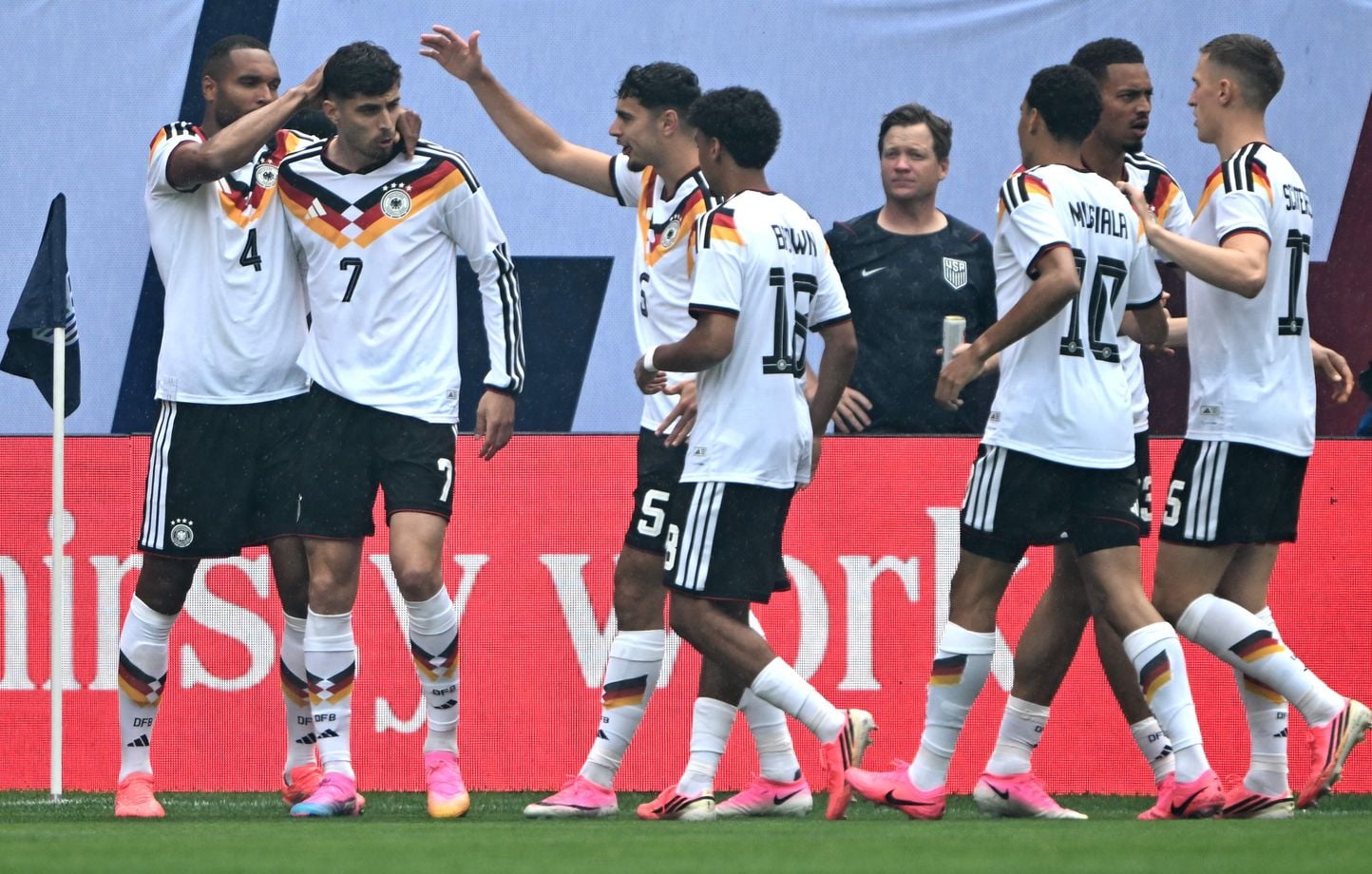 Accumulateurs Coupe du Monde