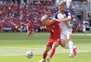 Coupe du Monde 2026: La Bosnie domine le Canada à la pause (1-0).
