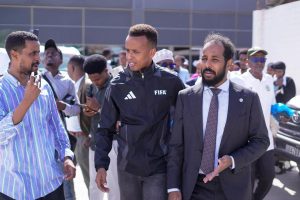 Coupe du Monde 2026 : De retour en Somalie, l&rsquo;arbitre Omar Artan acceuilli en heros