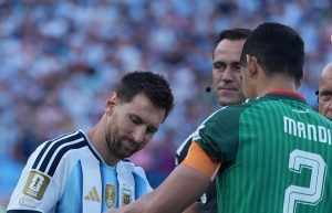 Coupe du monde 2026 : Aïssa Mandi revient sur son duel musclé avec Lionel Messi