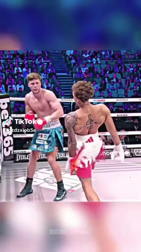 Vidéo : Ben Whittaker, le show et la provocation au cœur du ring