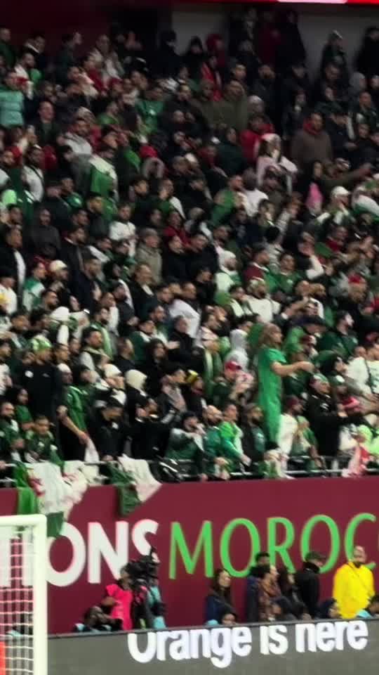 Les supporters algeriens sont exceptionnels
