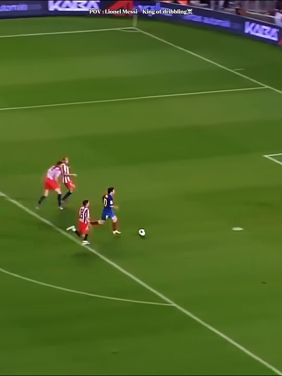 👑 Messi, le roi du dribble — slalom royal sous le maillot grenat