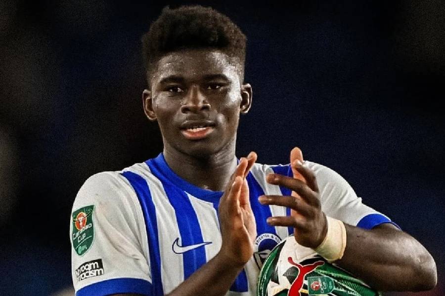 Brighton : Manchester United passe à l’offensive pour Carlos Baleba