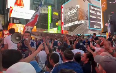 Les supporters français envahissent Times Square