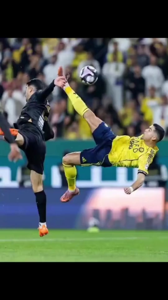 Cristiano Ronaldo — le grand geste technique qui régale les fans