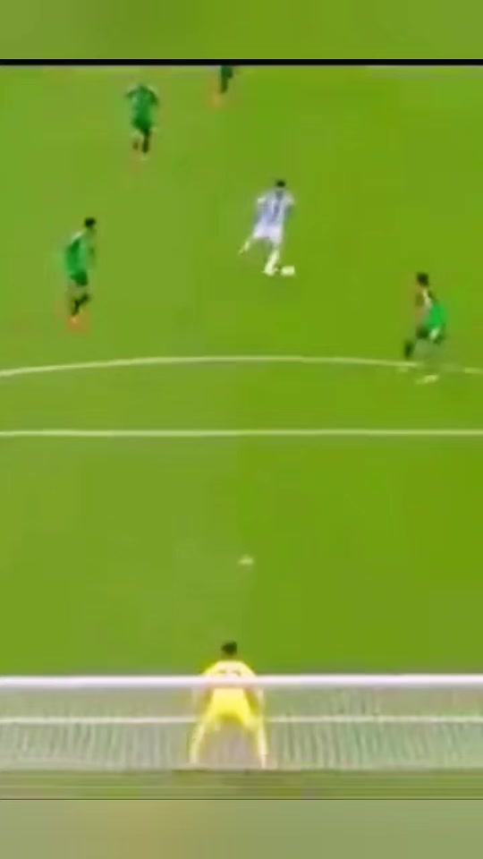 Did Messi deserve a red card for this?