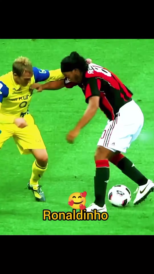 Ronaldinho the Magician and Football's Greatest Moments ...