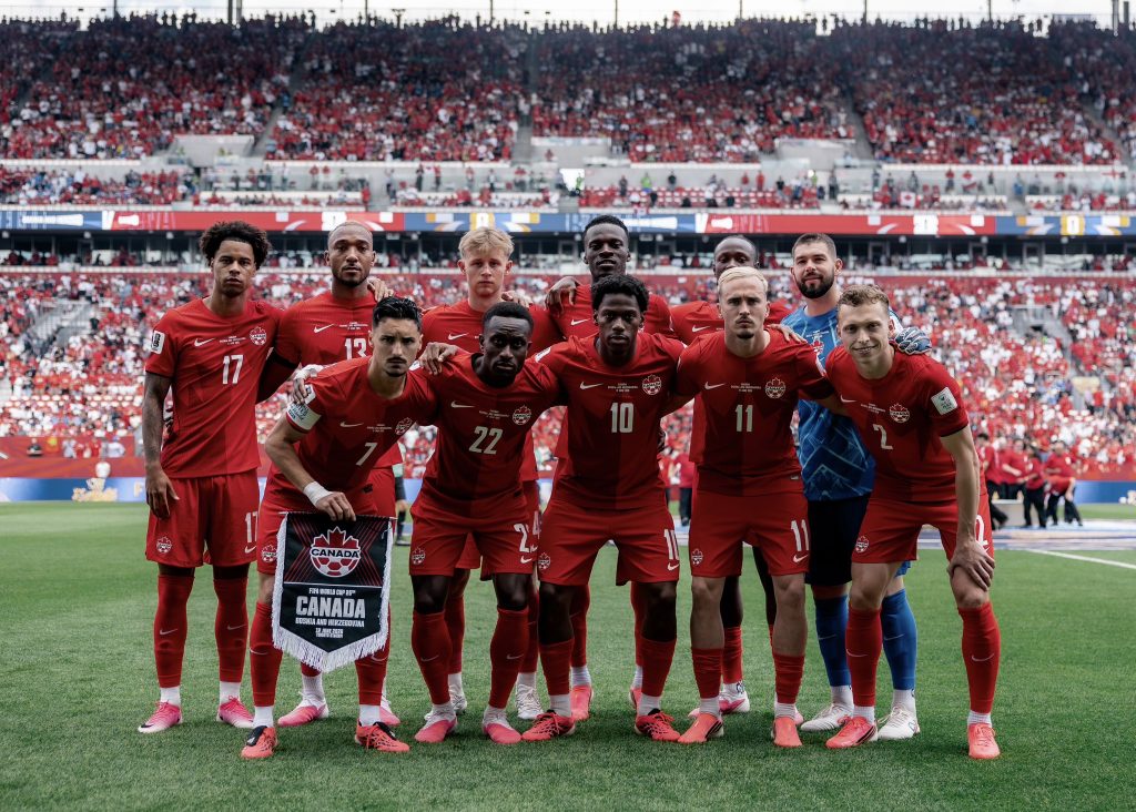 Les compositions officielles de l'opposition entre le Canada et le Qatar