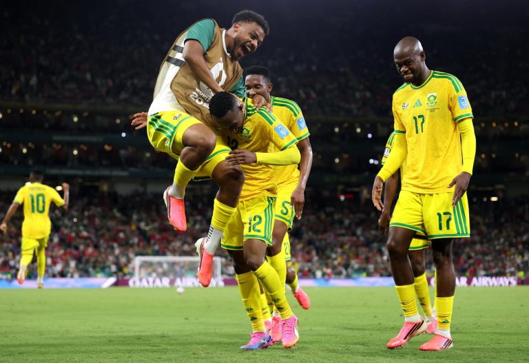 Thapelo Maseko permet à l'Afrique du sud de passer devant la Corée du sud et de se rapprocher des seizièmes de finale