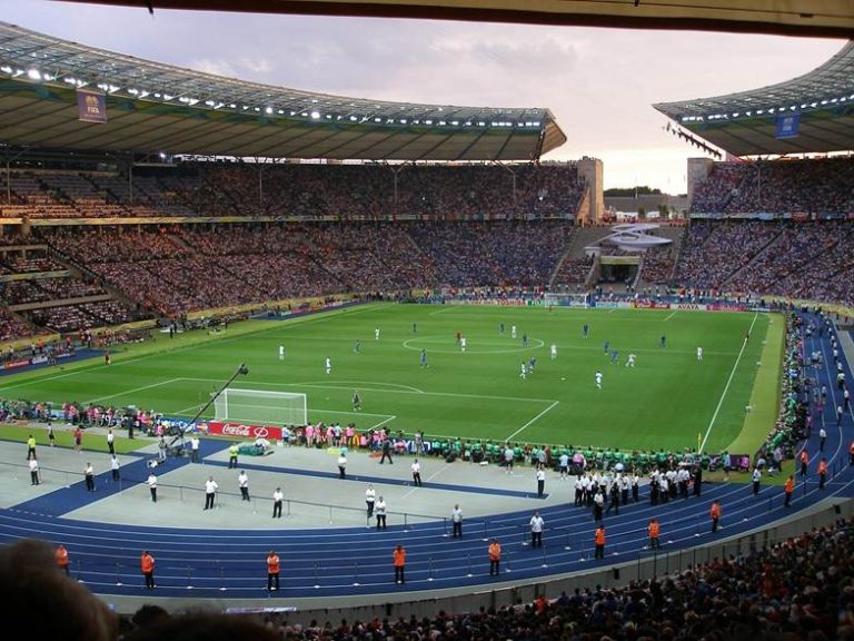 pixel-sepp-football-stadium-227561_1280.jpg