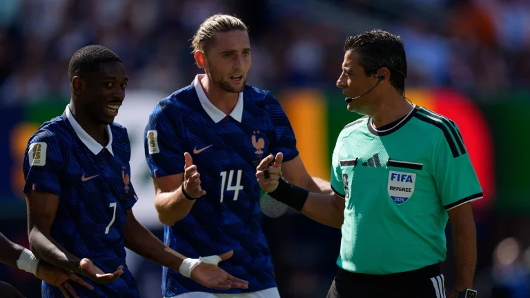 Coupe du monde 2026 : Pas de pause fraîcheur en deuxième période du match France-Irak