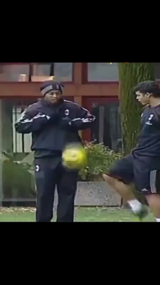 compétences skills Ronaldinho ...