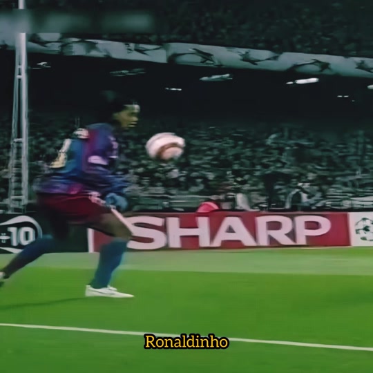 La magia de Ronaldinho 🔥 ...