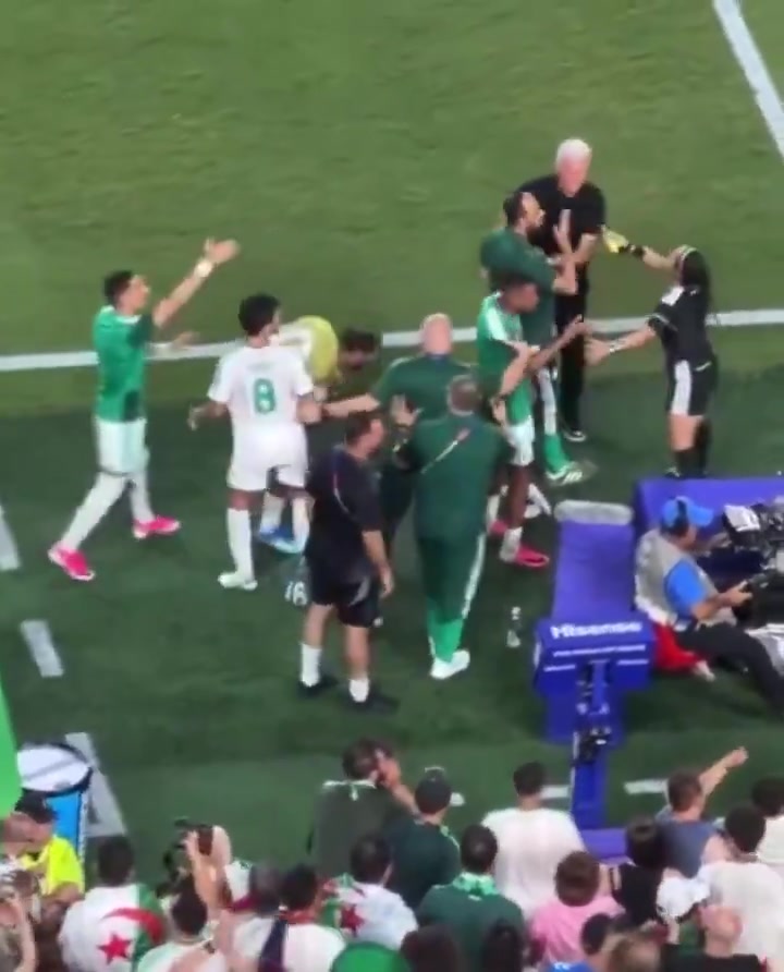 Scandale pour le football et pour la FIFA (X)