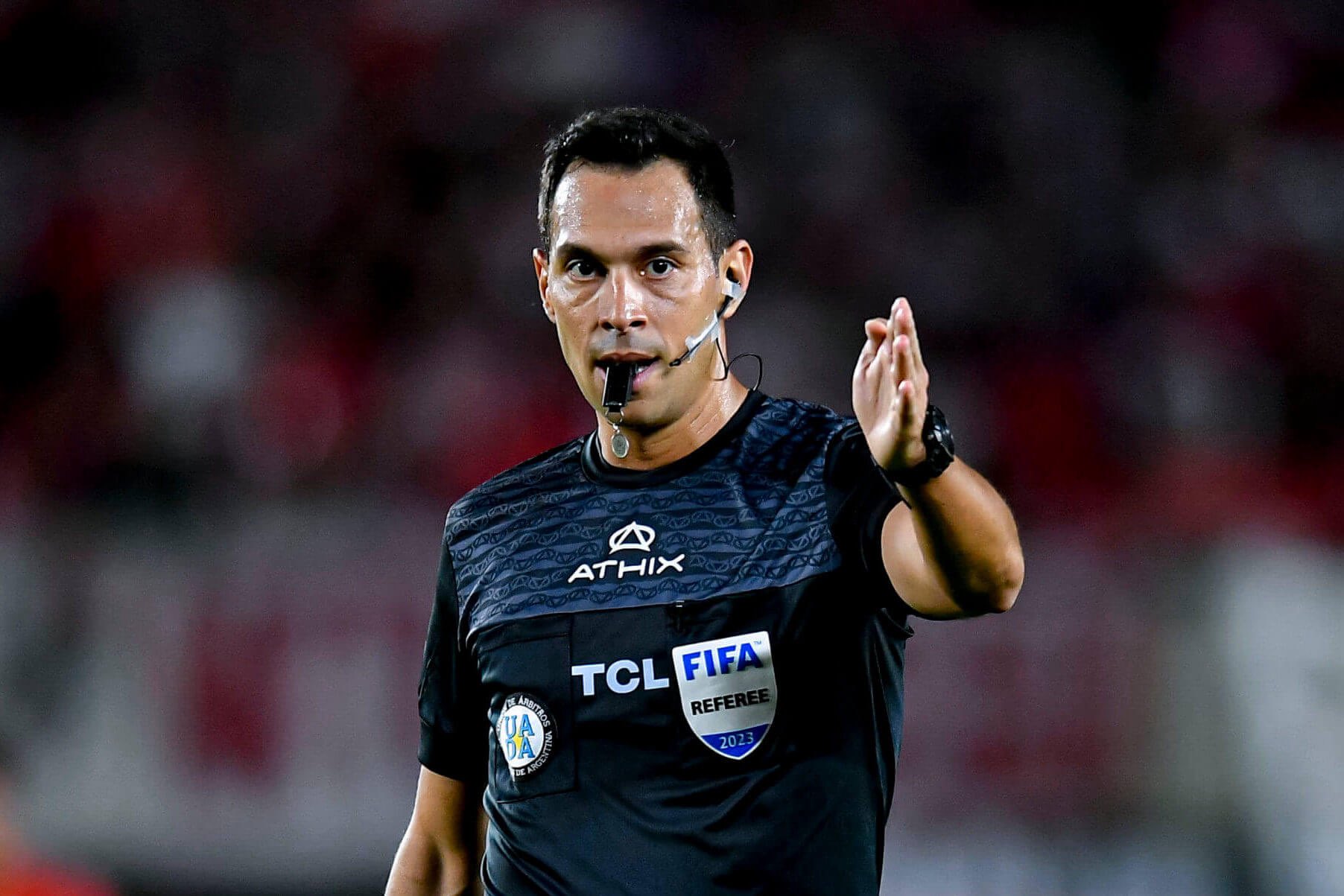 Coupe du Monde 2026: Un match, 10 cartons rouge! Tout savoir sur l&rsquo;arbitre du match France vs Maroc