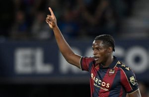Mercato : L’OL s’active sur Karl Etta Eyong