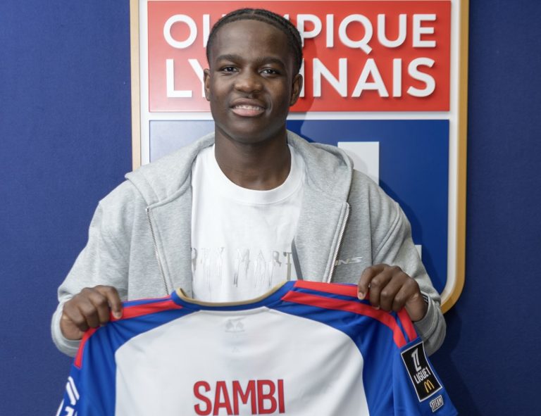 Mercato : ce crack congolais s&rsquo;engage officiellement avec l&rsquo;Olympique Lyonnais !