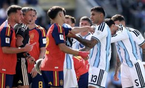 Coupe du monde 2026 : pas de vainqueur après 90 minutes, l’Argentine à 10 et place aux prolongations !