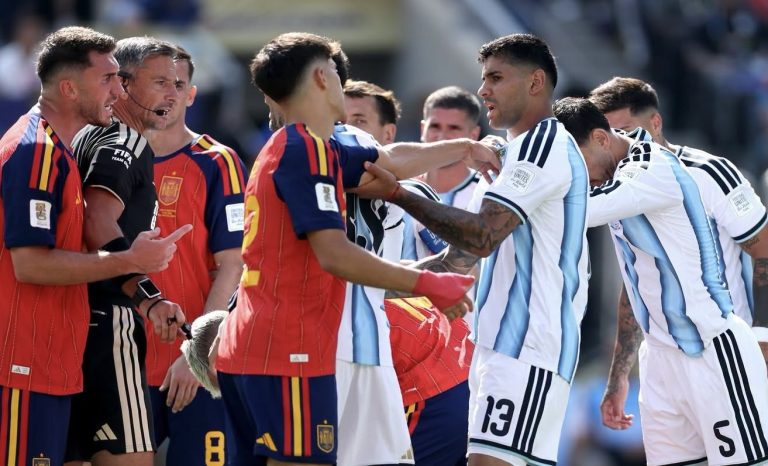 Coupe du monde 2026 : pas de vainqueur après 90 minutes, l’Argentine à 10 et  place aux prolongations !