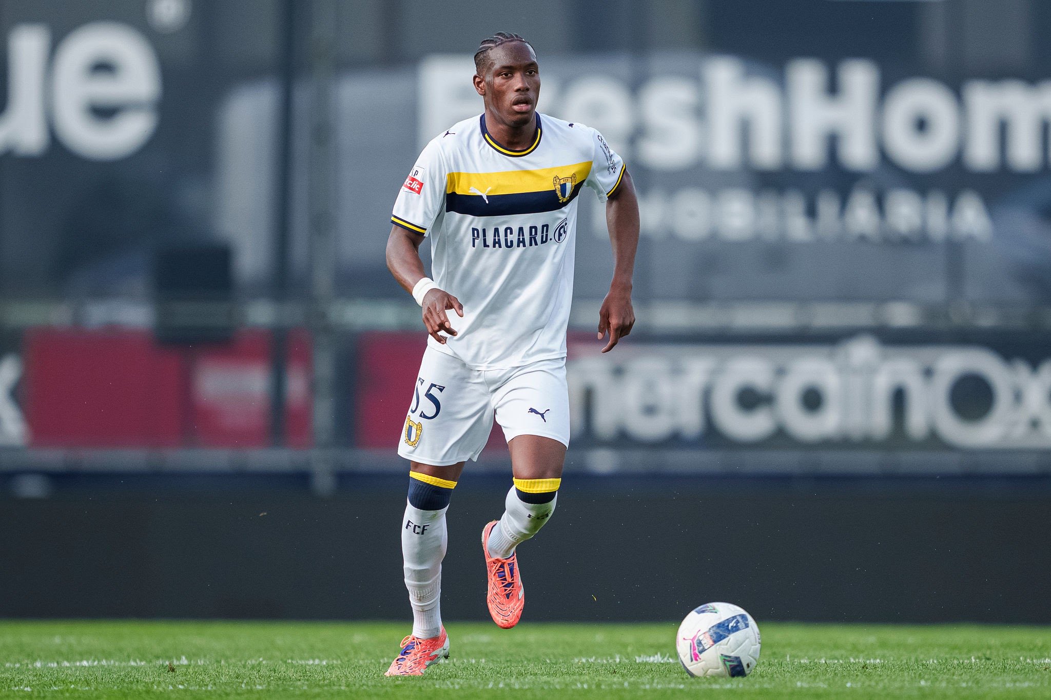 Transfert: Ibrahima Ba va remplacer Ousmane Diomandé au Sporting