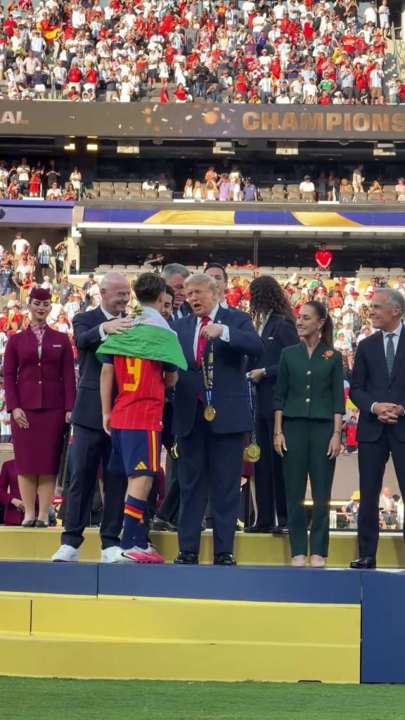 Mondial 2026 Le Roi D Espagne C l bre La Victoire Avec La Reine Et mondial-2026-le-roi-d-espagne-c-l-bre-la-victoire-avec-la-reine-et