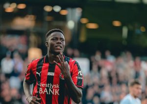 Franculino Dju : quatre clubs anglais traquent l’international bissau-guinéen