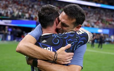 Coupe du monde 2026 : « C&rsquo;est lui, l&rsquo;histoire extraordinaire », Scaloni rend hommage à Messi