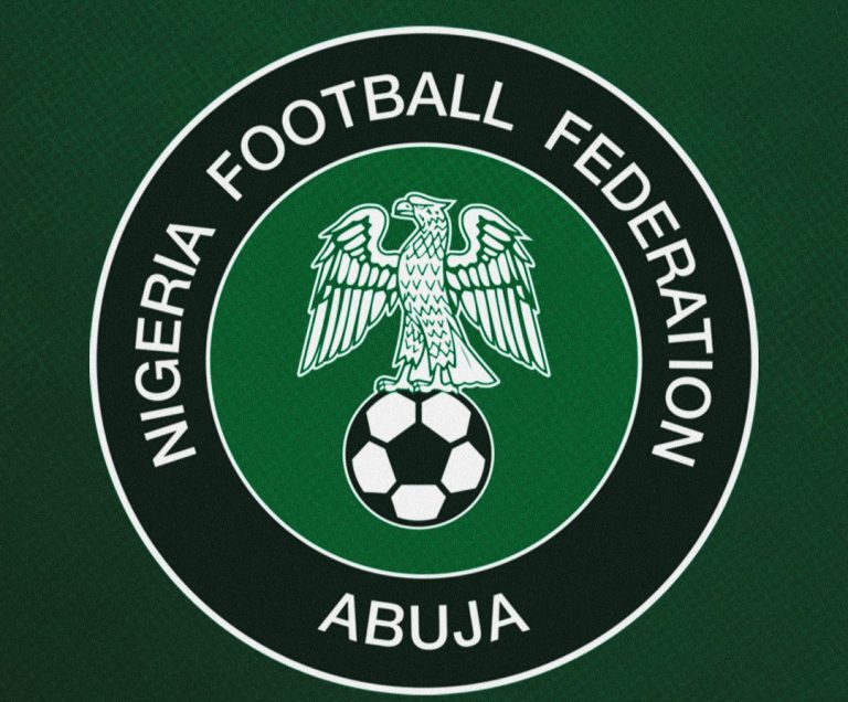 Football nigérian : la NFF explose, le président et son comité s&rsquo;en vont