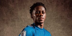 Officiel : Jules Ahoka débarque en Premier League anglaise