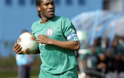 Jay-Jay Okocha : la légende nigériane révèle qu&rsquo;il a failli jouer au Bayern Munich