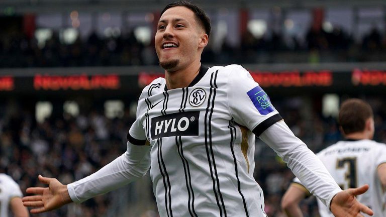 Bundesliga / Francfort : le Marocain Younes Ebnoutalib signe un triplé pour sa première