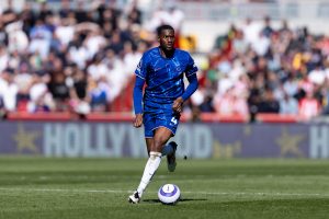 Tosin Adarabioyo : le défenseur annoncé à Benfica