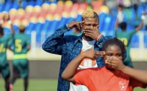 RDC : deux ans après son geste au Rwanda, Héritier Luvumbu abandonné par l’État ?