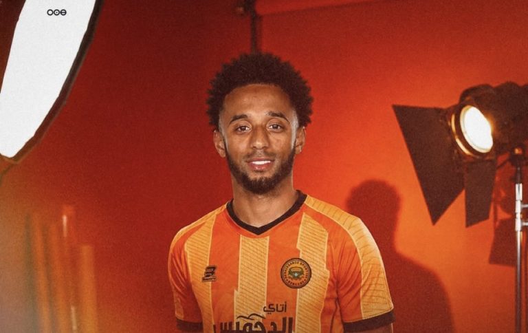Mercato : le capitaine du Cap-Vert Ryan Mendes signe au RS Berkane