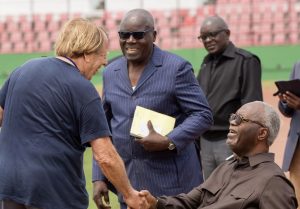 Congo : le ministre des Sports visite les hommes de Claude Le Roy